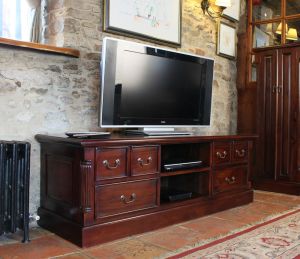 Granada Mahogany Widescreen Television Cabinet